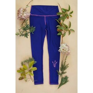 Lavender QUEEN 🌸 Purusha People yoga leggings contrast stitching M